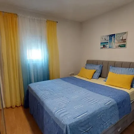 Luna * Baška Voda