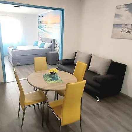 Luna Apartment